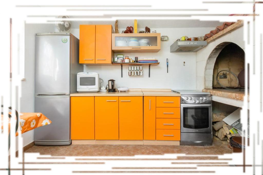 Hostel Oktarin Kaštela Eksteriør billede